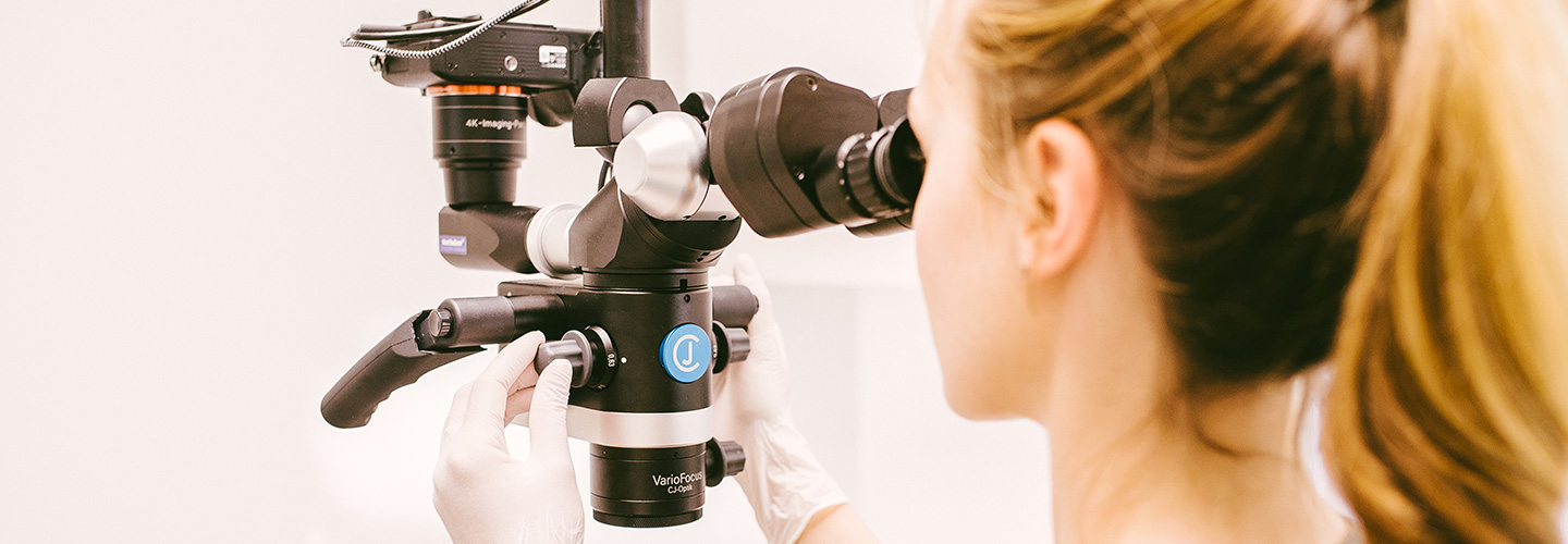 head diagnostik op mikroskop